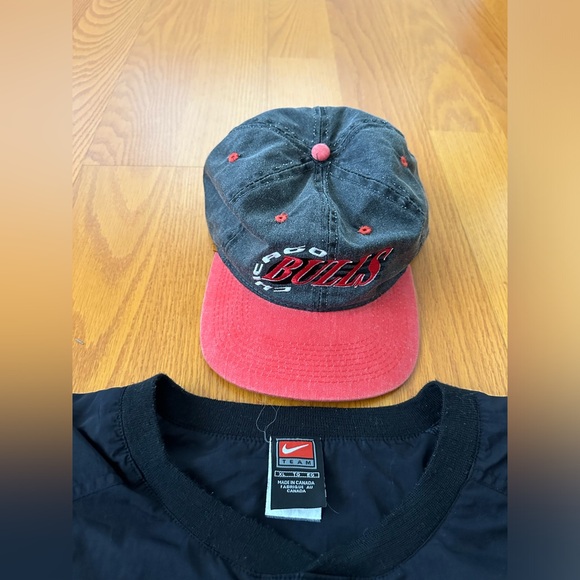 VINTAGE 1990s RARE NIKE CHICAGO BULLS PULLOVER JACKET SIZE XL MADE IN CANADA - Picture 3 of 4